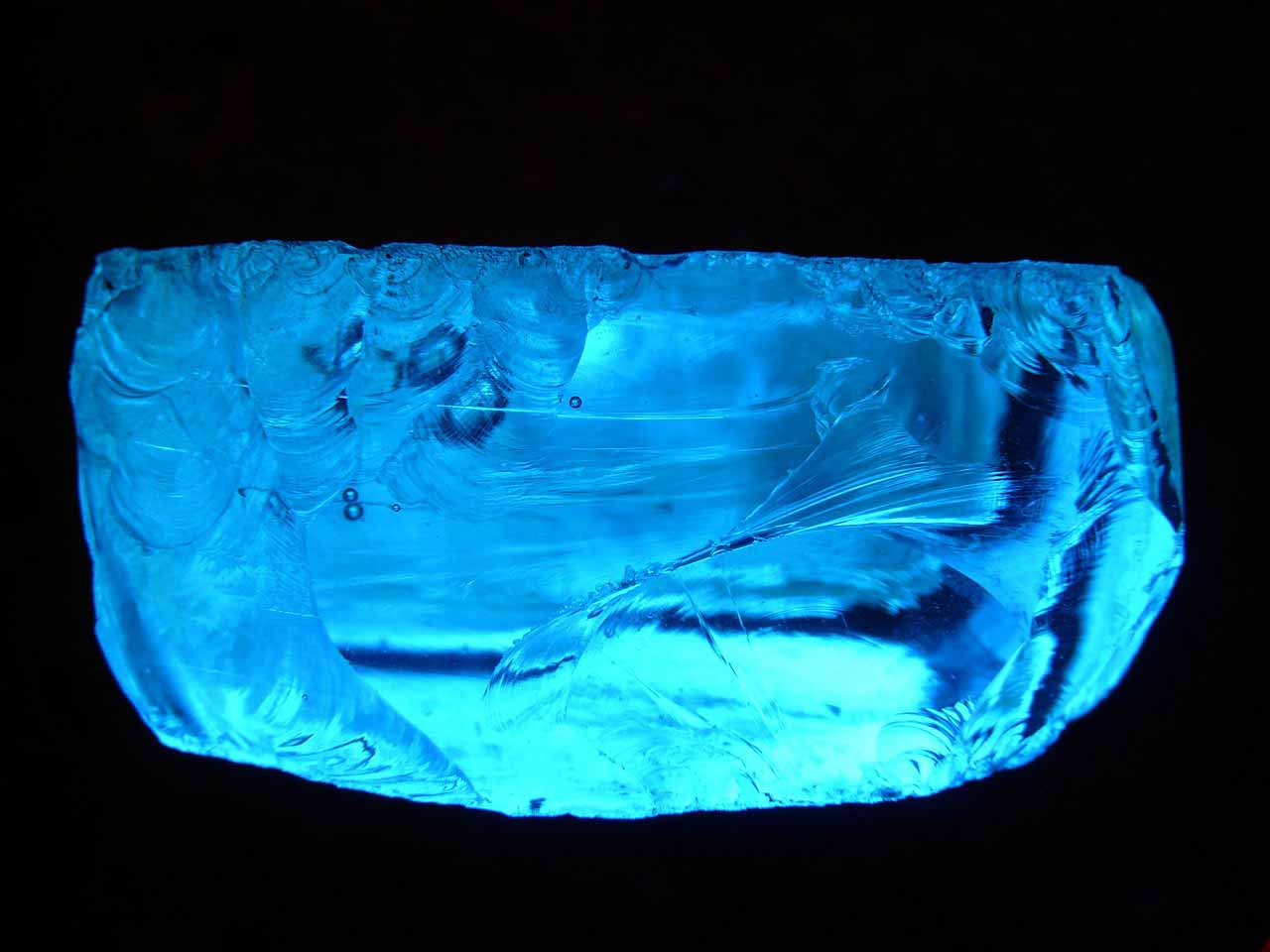 Sapphire glass
