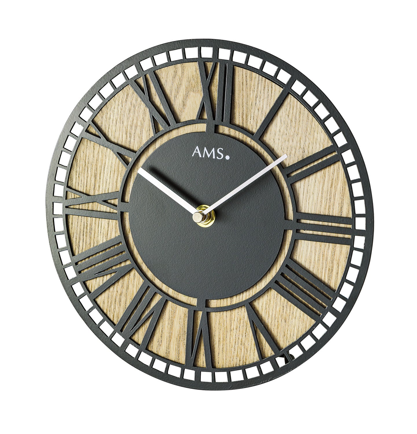 Rund bordsklocka med grå urtavla, träeffektinlägg och metallram, AMS-logotyp