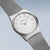 Bering Classic 11930-001 Damenuhr • Saphirglas • Milanaise-Armband, Bild 3