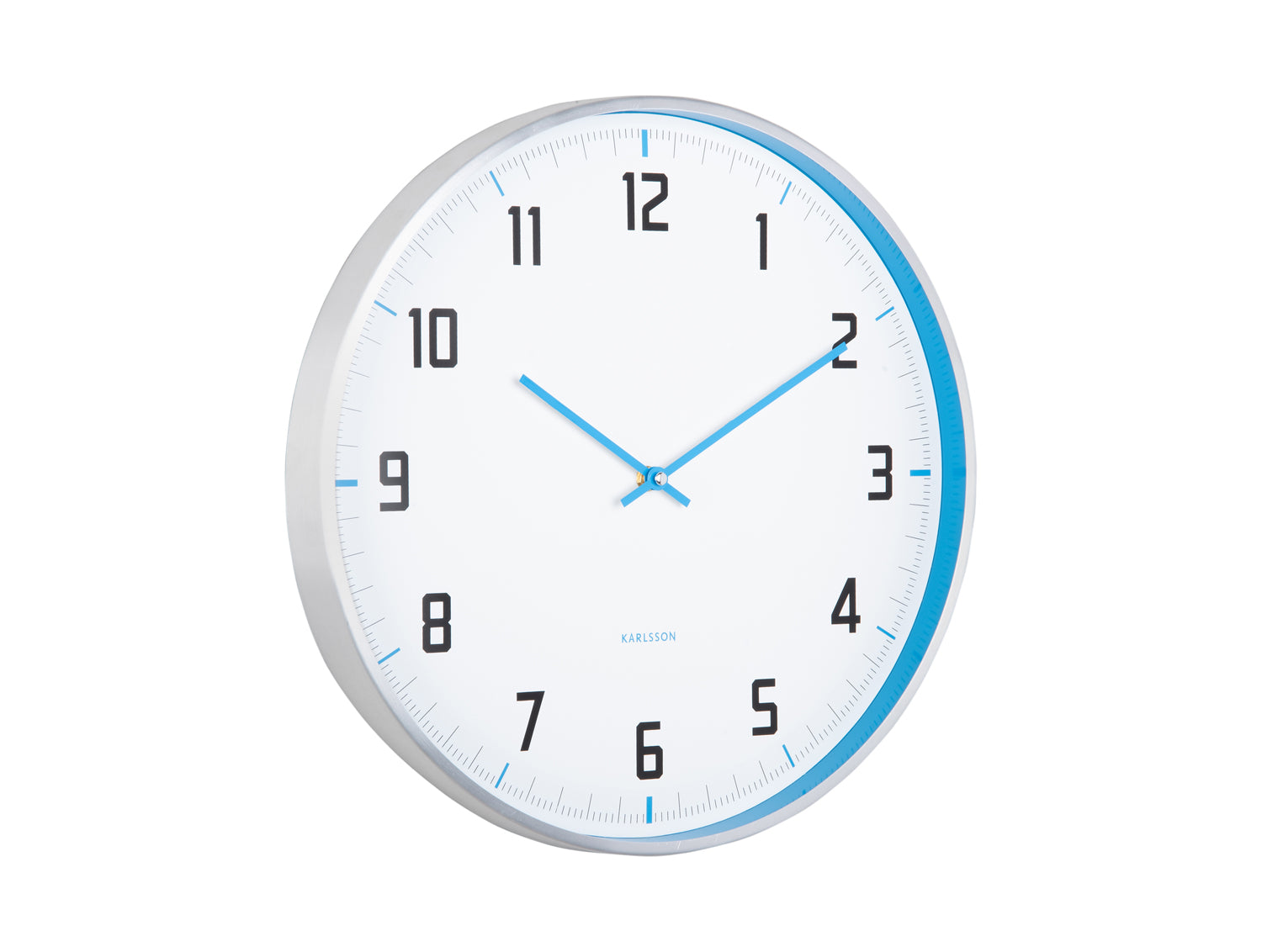 Karlsson Sporty KA5969BB Wanduhr Hellblau • Sportliches Design • Aluminium-Gehäuse
