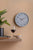 Karlsson Calma KA6041GY Wanduhr Dunkelgrau • Geräuschloses Sweep-Uhrwerk • Skandinavisches Design, Bild 4