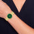 Tommy Hilfiger Jade Damenuhr am Handgelenk, grünes Zifferblatt und goldfarbenes Armband