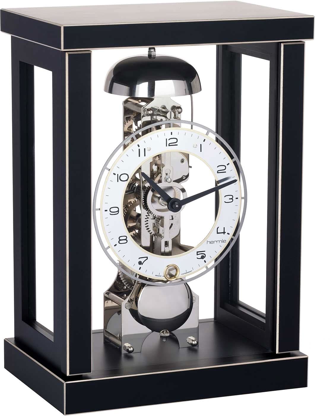 Hermle Table Clock 26.5x18.5x12.5 cm Wood • Precise mechanical movement • Elegant design