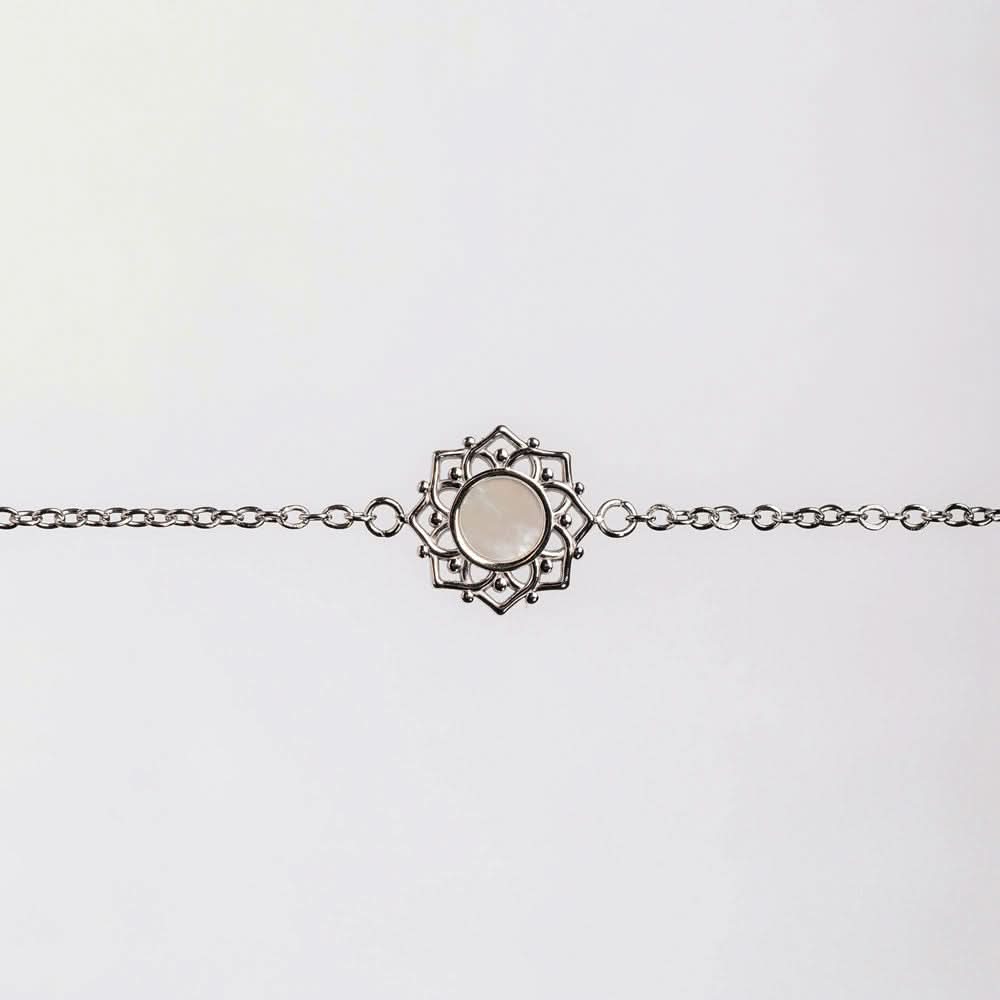 Composition bracelet with white mother-of-pearl pendant - Holzkern Model: Jewelry