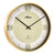 Wanduhr mit rundem goldfarbenem Metallgehäuse, weißem Zifferblatt und schwarzen Zeigern