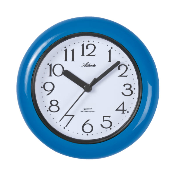 Runde Wanduhr mit blauem Gehäuse, schwarzem Rand und weißem Ziffernblatt, arabische Zahlen