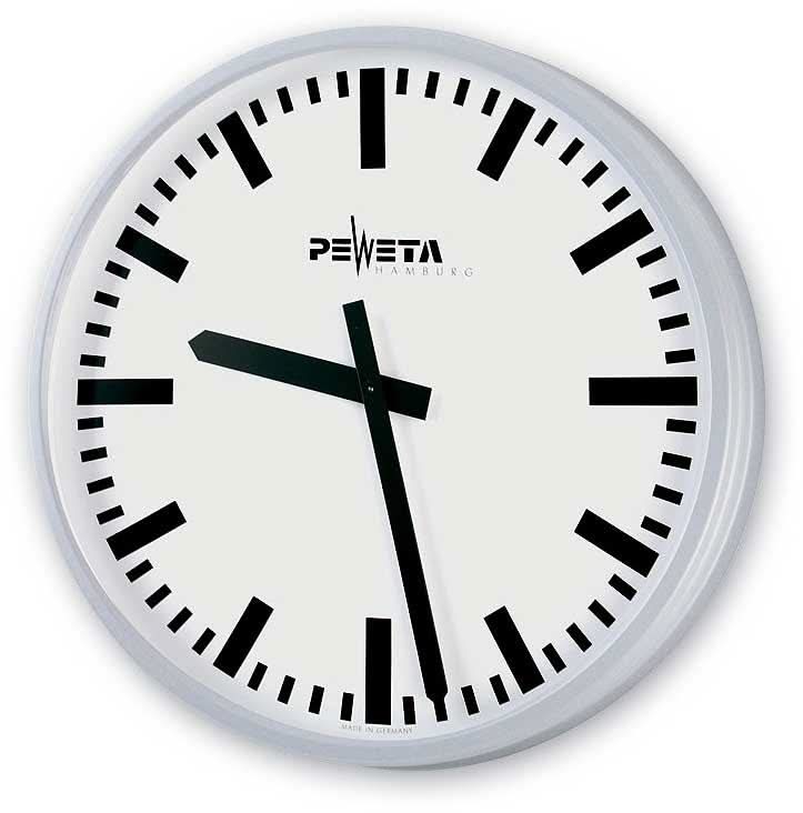 Peweta Wall Clock 54.6 cm Ø Metal • Radio-controlled • Robust Design