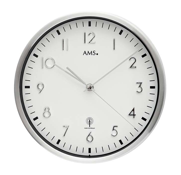 AMS Wall Clock 25 cm Ø Aluminum • Radio Controlled • Modern Design