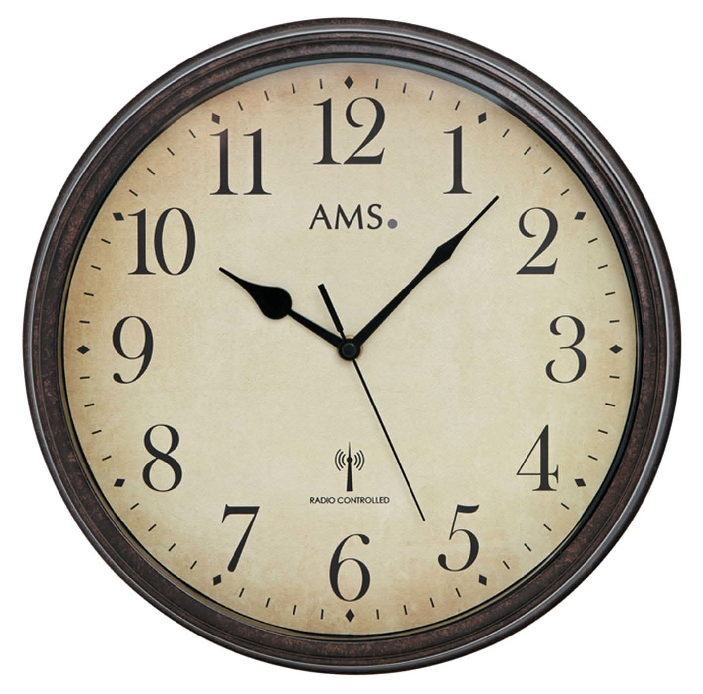 AMS Wall Clock 32x32x5 cm Metal • Radio-Controlled Quartz Movement • Weatherproof Vintage Design