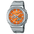 G-Shock Herrenuhr mit Metallgehäuse, orange Zifferblatt, analogen Hilfszifferblättern und Uhrendisplay