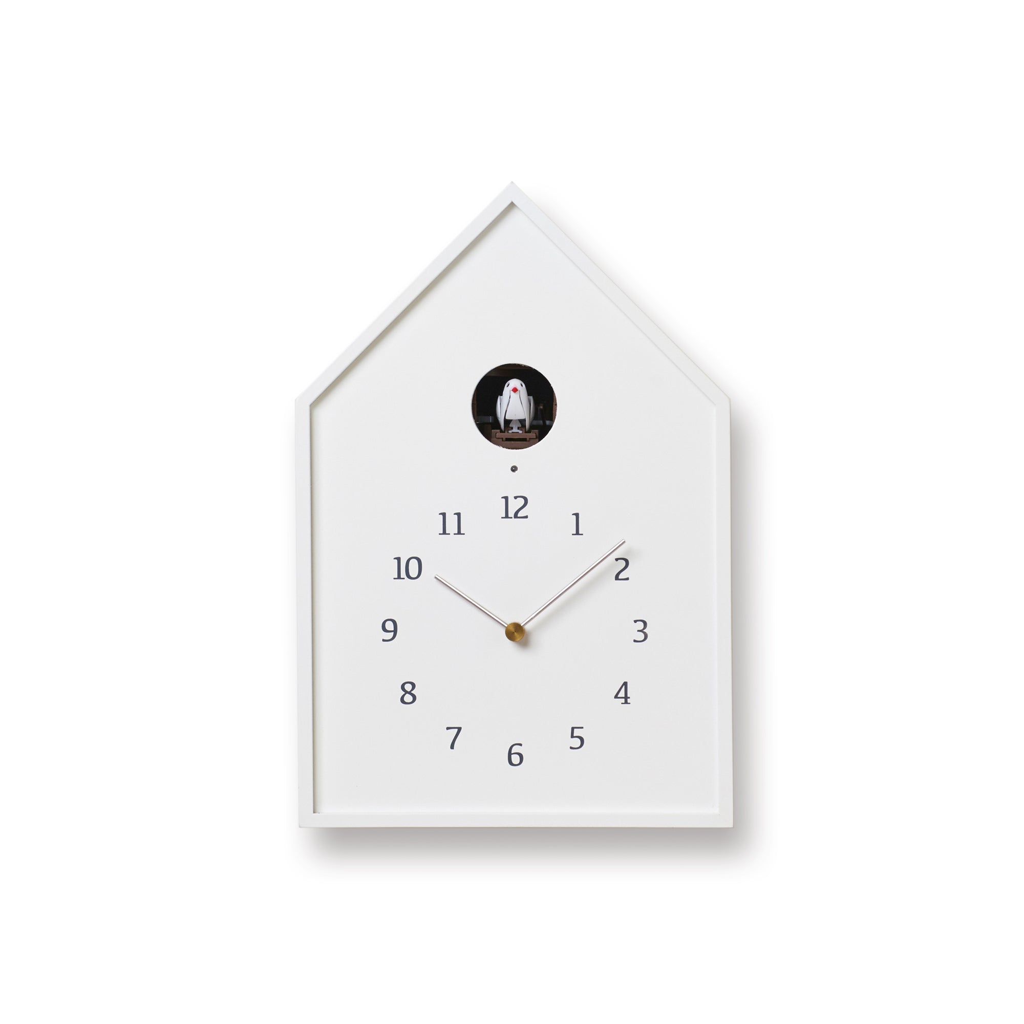 Vogelhaus-Wanduhr mit weißem Gehäuse, Ziffern und Zeigern, runde Öffnung oben