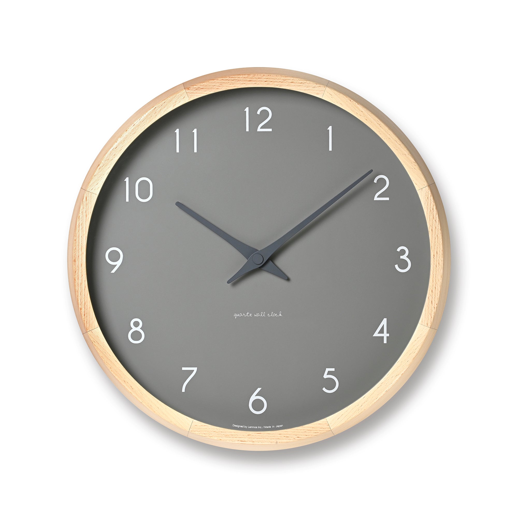 Wanduhr mit grauem Zifferblatt und Buchenholz-Gehäuse, schlichte Zeiger