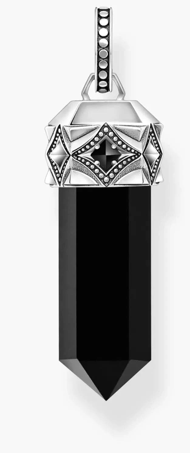 alt
Sterling silver pendant with a THOMAS SABO engraving.