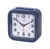 Analog väckarklocka med blått hölje, rund analog urtavla med siffrorna 1–12, JVD Quartz