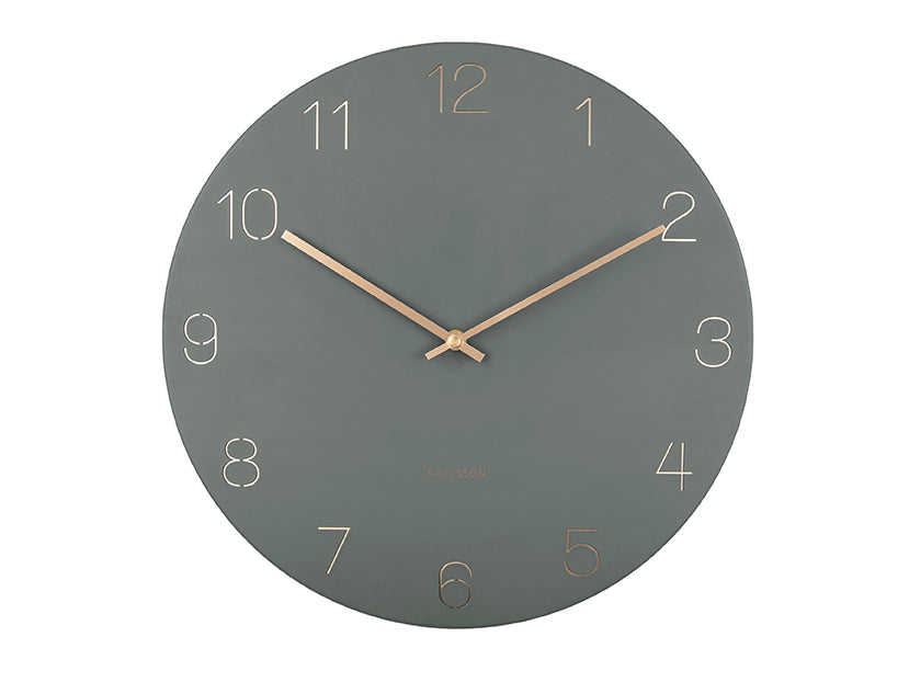 Karlsson Charm Engraved Numbers KA5762GR Wanduhr Dschungelgrün • Eingravierte Zahlen • Goldfarbene Zeiger