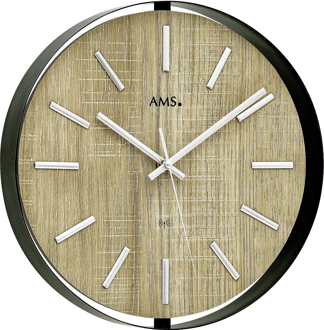 AMS Wall Clock 30x30x5 cm Metal • Radio-Controlled • Modern Design