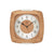 Wanduhr aus hellem Holz mit analogem Zifferblatt, römischen Zahlen und Mineralglas