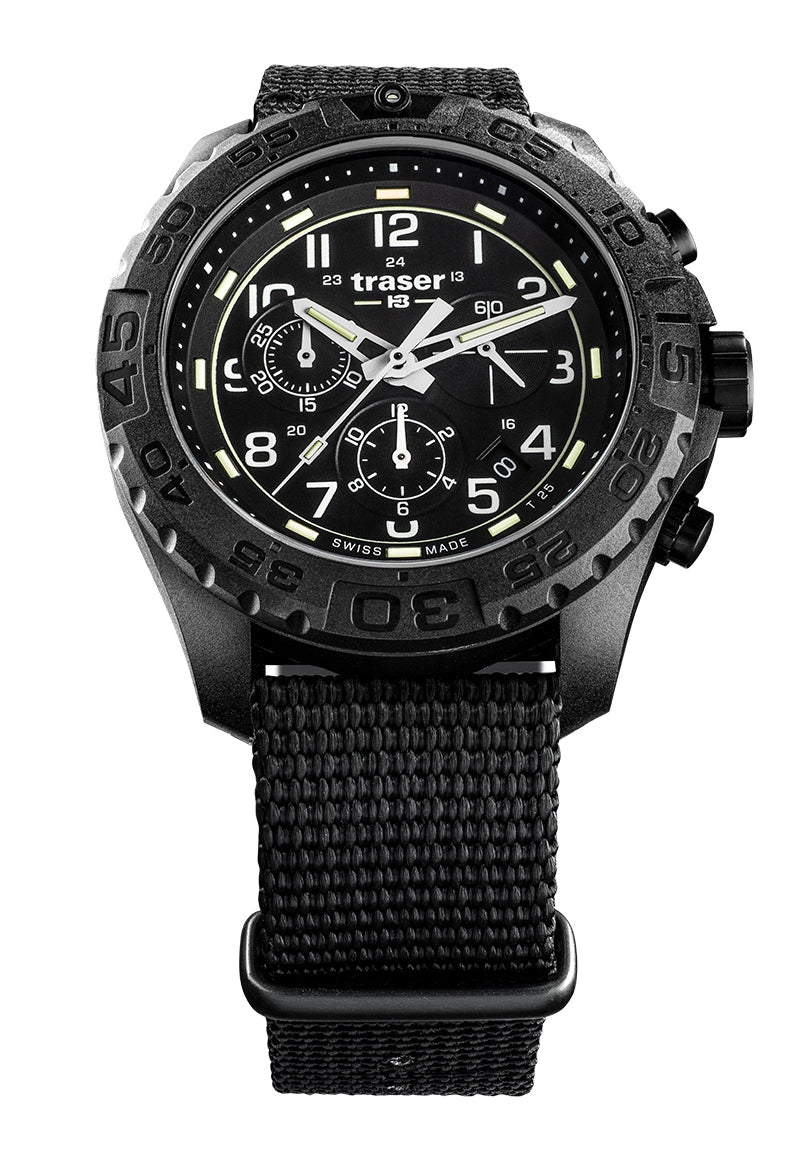 Traser P96 Outdoor Pioneer Evolution Chrono Black Herren • Chronograph • Tritium-Leuchtzeiger