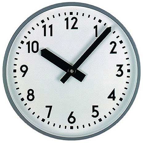 GER-Technik Wall Clock 80 cm Ø Metal • Radio-Controlled Movement • Timeless Design