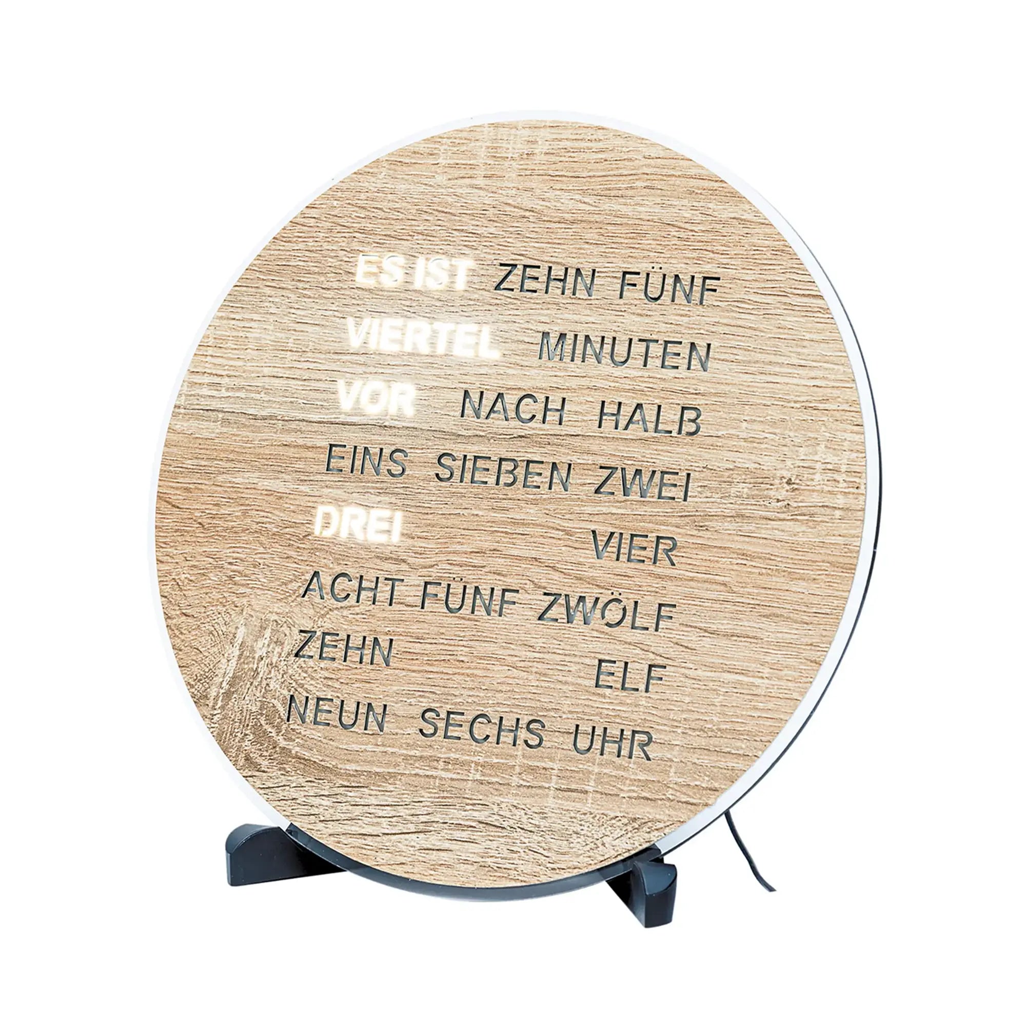 Runde Uhr mit Holzoptik-Ziffernblatt und LED-Zeitwörtern, auf schwarzem Ständer