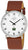Herrenuhr mit braunem Lederarmband, rundem silbernem Gehäuse und weißem Zifferblatt.