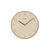 Wanduhr aus Holz mit beigem Zifferblatt, goldenen Zahlen und Zeigern