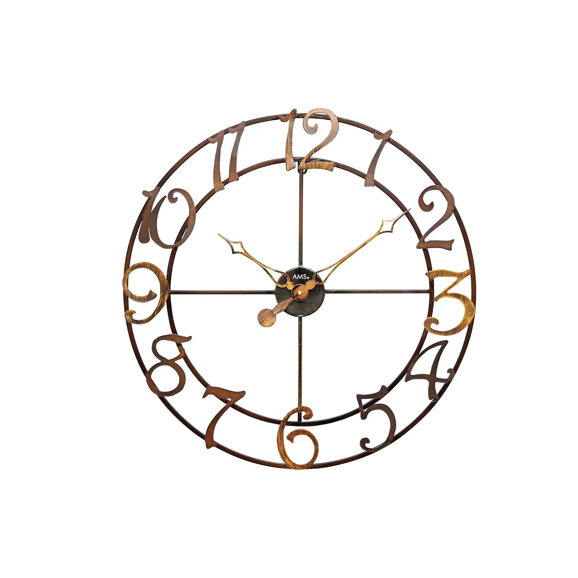 Wanduhr mit schwarzem Zifferblatt, arabischen Ziffern und braunem Metallrahmen