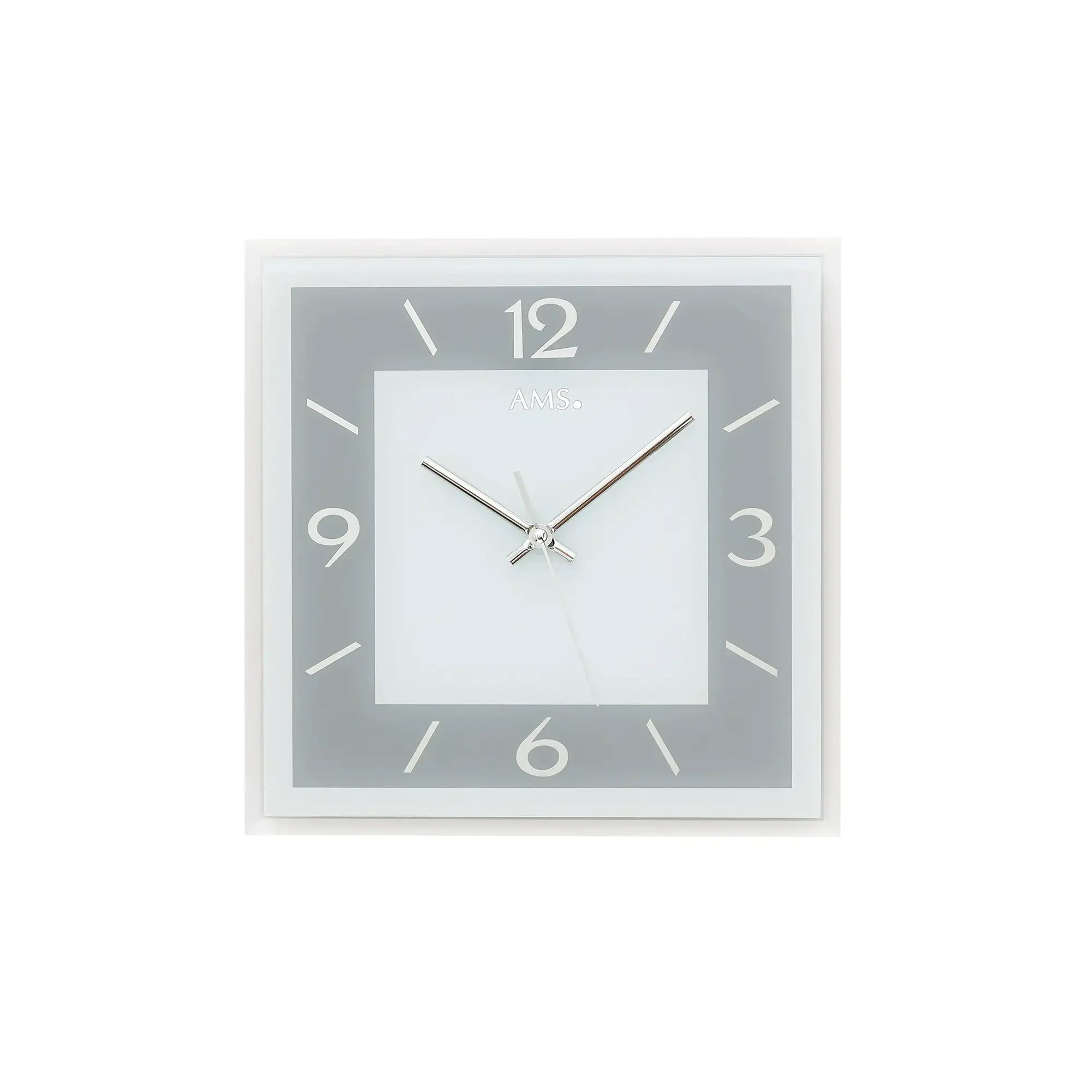 Quadratische Wanduhr mit blau-grauem Zifferblatt, weißen Ziffern und schlanken Zeigern