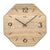 Achteckige Wanduhr mit naturfarbenem Holzgehäuse, schwarzen Zahlen und Zeigern