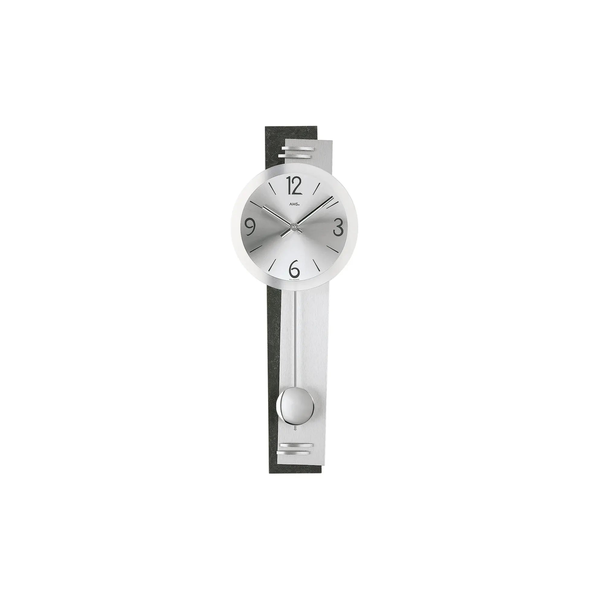 Wanduhr mit rundem Ziffernblatt, schieferfarbenem Rahmen und Pendelwerk