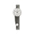 Wanduhr mit weißem Zifferblatt und schwarzen Zeigern, Pendel mit Kugel am Holzdekor