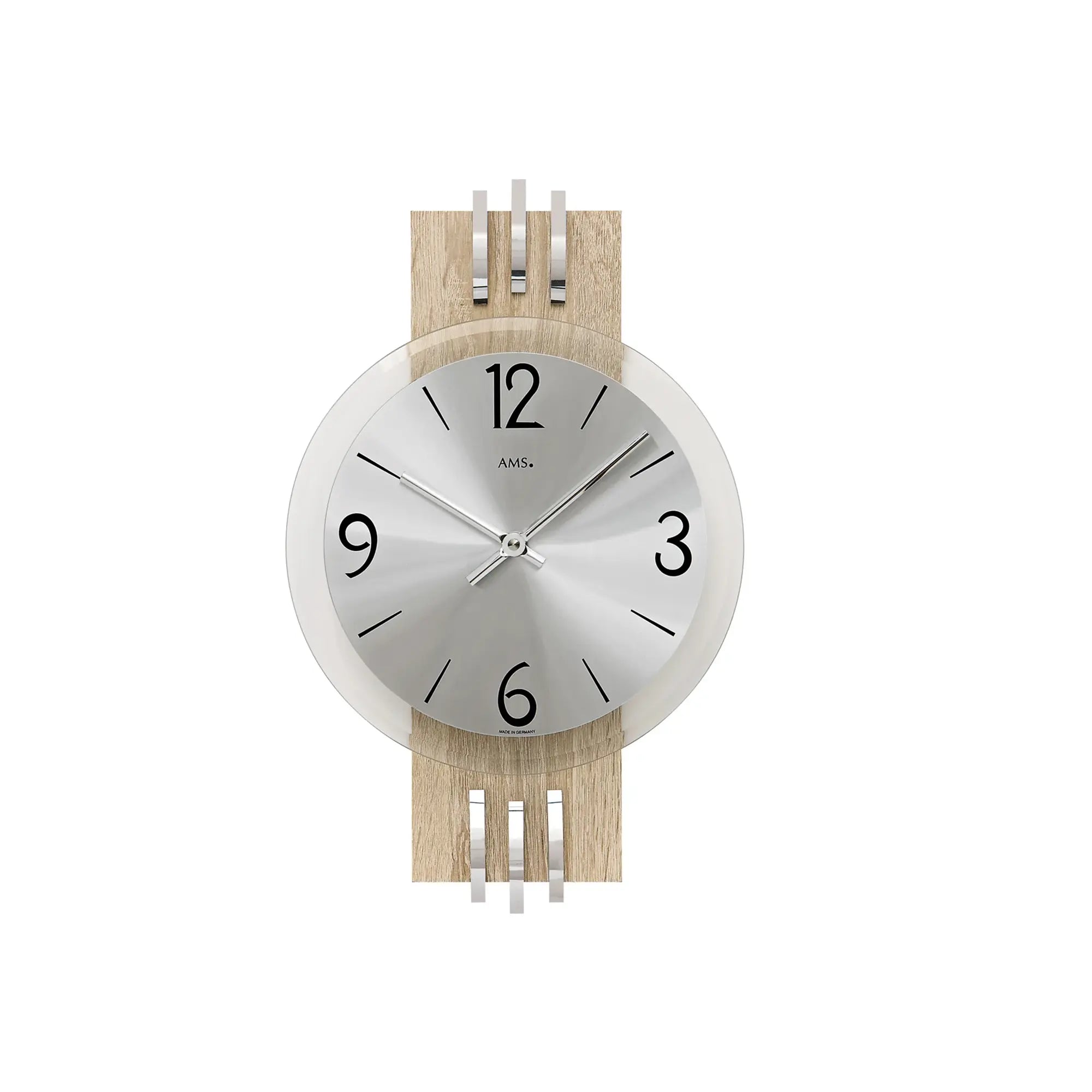 Wanduhr mit silbernem, facettiertem Mineralglas und Aluminium-Zifferblatt, Holzhalterung