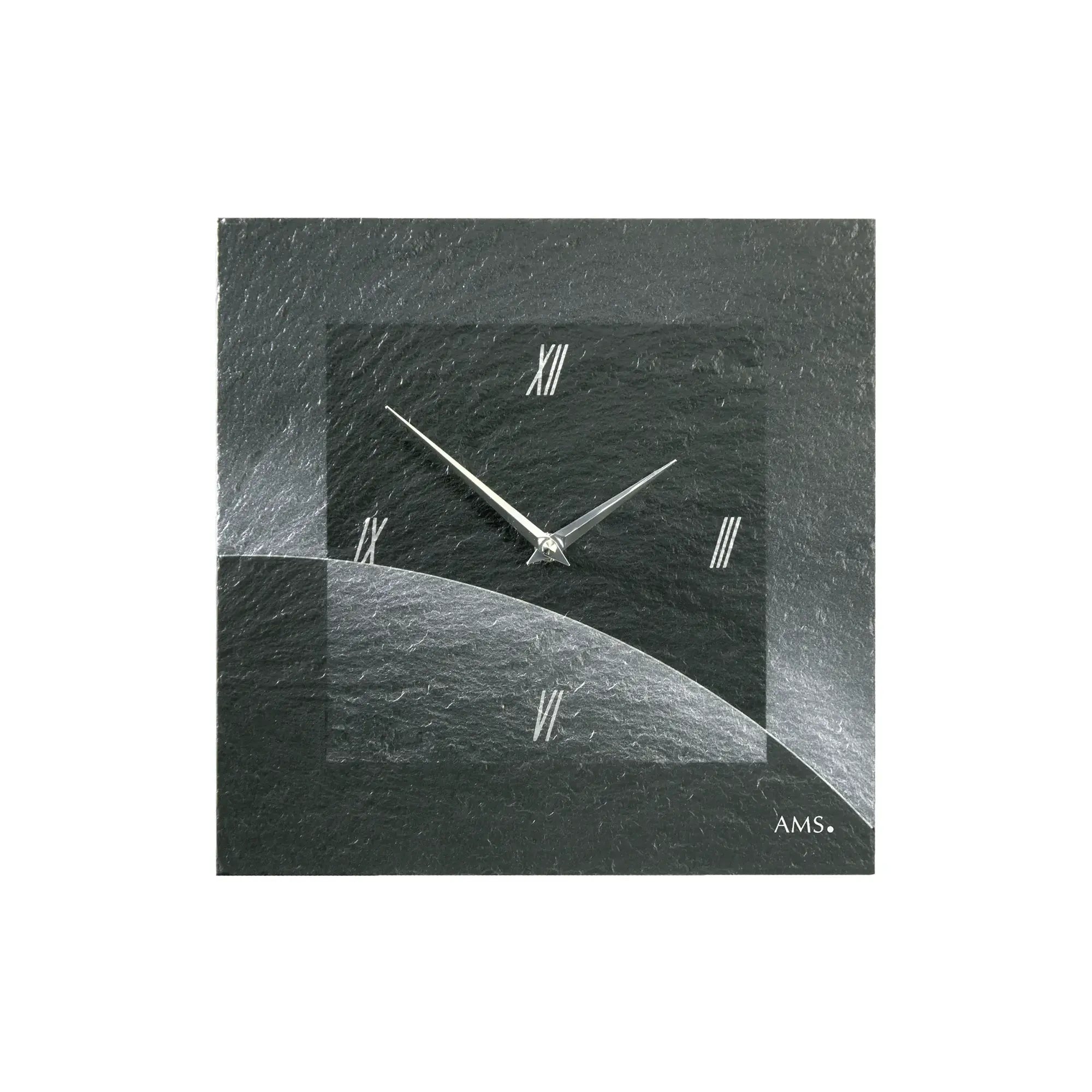 Wanduhr aus Naturschiefer mit Airbrush-Design, römischen Ziffern und weißen Zeigern