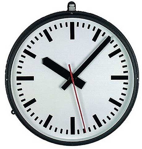 Radio-controlled wall clock - Series: Analog Outdoor Clocks - GER-Technik Model: RAU-Funk-50-S