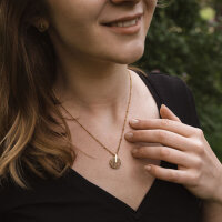 Opacity necklace with a round wooden pendant - Holzkern Model: Jewelry