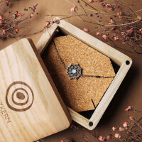 Aphonia bracelet with a snowflake pendant - Holzkern Model: Jewelry