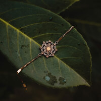 Aphonia bracelet with a snowflake pendant - Holzkern Model: Jewelry