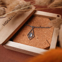 Daydreamer necklace with a pendant - Holzkern Model: Jewelry