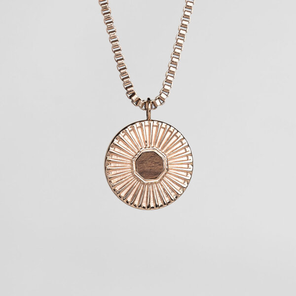 Stencil necklace with a round pendant - Holzkern Model: Jewelry
