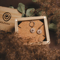 Stencil drop earrings with a round pendant - Holzkern Model: Jewelry