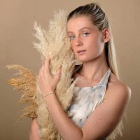 Familytie necklace (pearl/silver) delicate necklace with pearl pendant - Holzkern Model: Jewelry