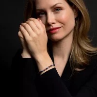 Bracelet made of gemstones in purple, violet and gold with stainless steel clasp - Rebel&Rose Model: RR-40064-G-S