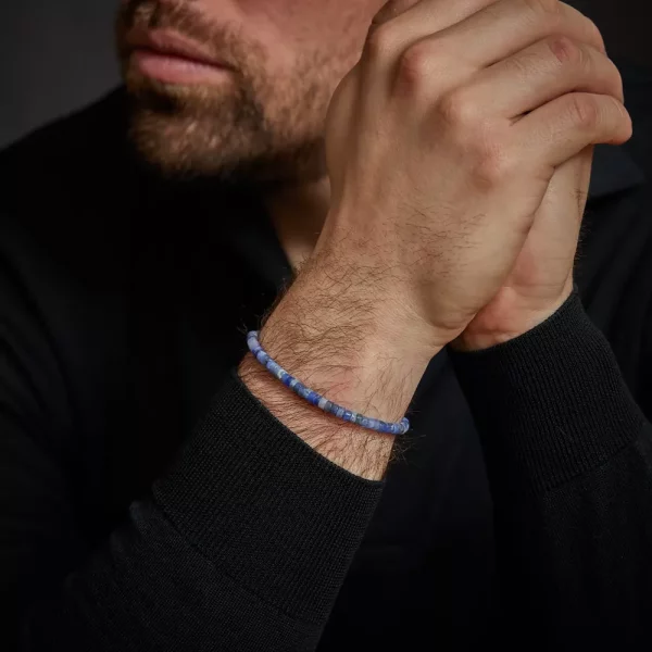 Bracelet made of disc-shaped gemstones in shades of blue with stainless steel clasp - Rebel&Rose Model: RR-40080-S-M