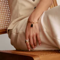 Thomas Sabo Charm-Anhänger, Goldbär aus Glas, in schwarz, aus Silber