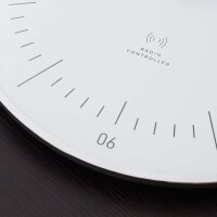 Wanduhr Naos weiß